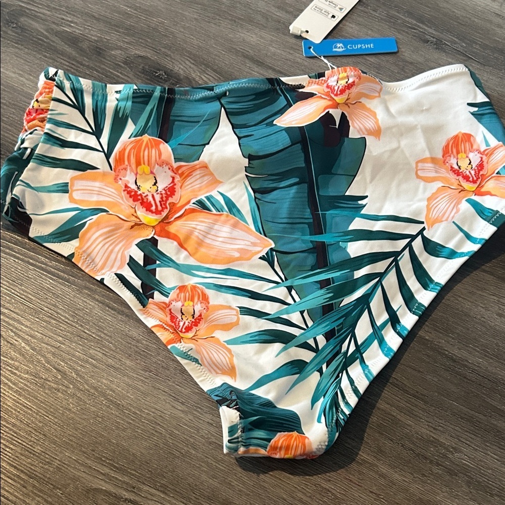 Cupshe Floral High-Waisted Bikini Bottom - Picture 3 of 3